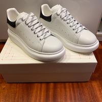 Scarpe Alexnader McQueen bianche