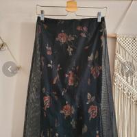 Gonna tg.40 / S  a fiori con tulle nero