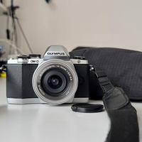 Fotocamera Olympus OM-D E-M10