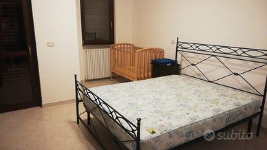 Struttura e rete letto per camera padronale