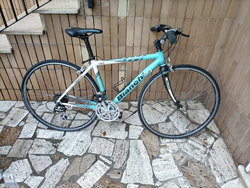Bici donna BIANCHI con cambio SHIMANO