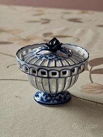 Elegante Pot-Pourri in Porcellana Traforata 