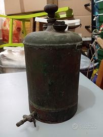 pompa irrigatrice vintage