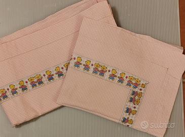 lenzuolo e federa per lettino