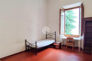 MONOLOCALE A FIRENZE