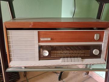 Radio giradischi valvolare Radiomarelli