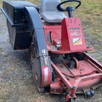 trattorino tagliaerba professionale