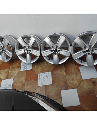 Cerchi in lega volkswagen 185/65 r 15