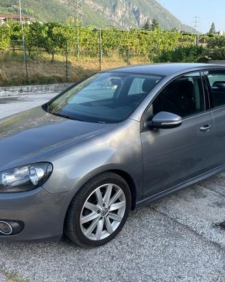 Golf 1.6 TDI DPF 5p. Highline