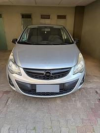 Opel corsa 2013 1.2 benzina 5 porte