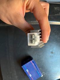 Regolatore di tensione