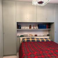 Camera da letto a ponte completa