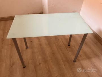 Scrivania piano in vetro con gambe smontabili