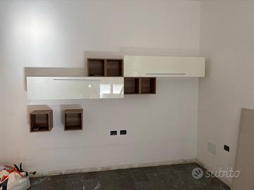 Parete tv attrezzata