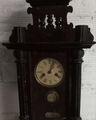 antico orologio pendolo da muro di fine '800