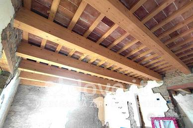 Casa indipendente di 497 m² con più di 5 locali e 