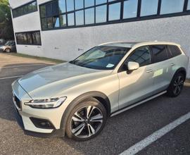 Volvo v60 cc (2018-->) - 2020