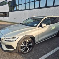 Volvo v60 cc (2018-->) - 2020