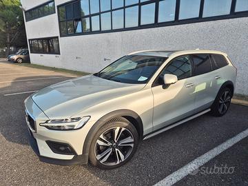 Volvo v60 cc (2018-->) - 2020