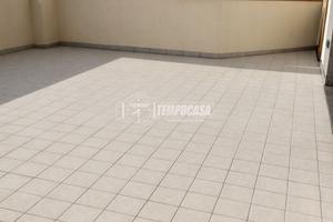 QUADRILOCALE CON AMPIA TERRAZZA, VIA CAGLIARI