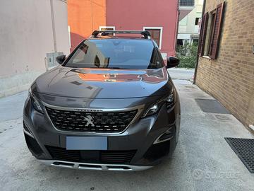 Pegeout 5008 GT LINE