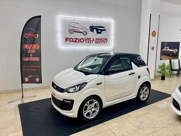 Ligier JS 50 Black & White