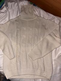 Maglione a collo alto, color panna