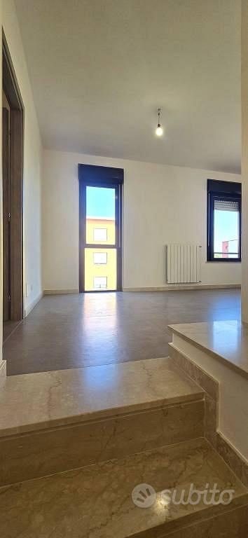 Appartamento di 121 m² con 5 locali e box auto a R - Vista 6