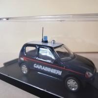 Modellino fiat nuova seicento 600 carabinieri