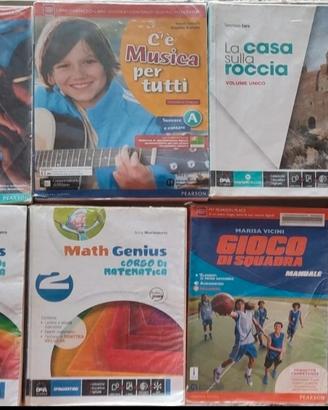 Libri scolastici medie.
