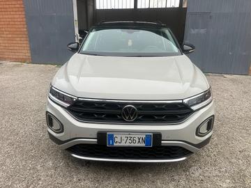 Volkswagen T-Roc 2.0 TDI SCR 150 CV DSG Sport Blue