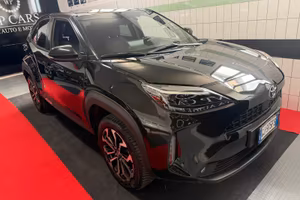Toyota Yaris Cross 1.5 Hybrid 5p. E-CVT AWD-i Tren