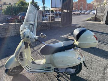 Vespa GTS 200 L anno 2003