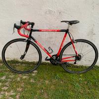 Bicicletta Pinarello da corsa