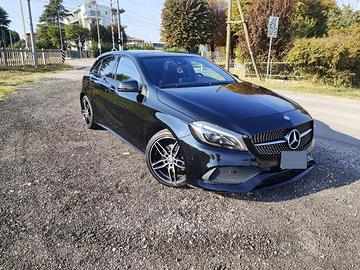 Mercedes Classe A200d Premium auto AMG Line