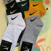 Calze nike di diversi colori