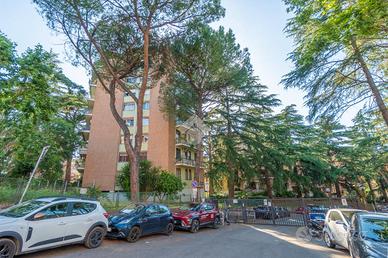 3 LOCALI A ROMA