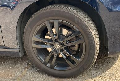 Cerchi in Lega  R 16 + Gomme Invernali Michelin