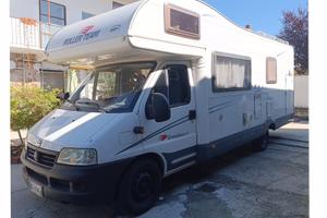 Rollerteam 67 2.8 jet 136cv con gancio traino