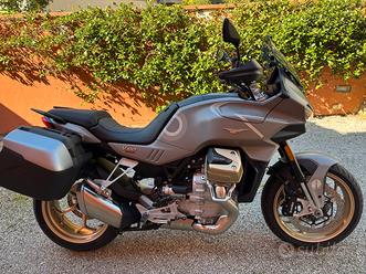 Moto Guzzi V100 - 2024