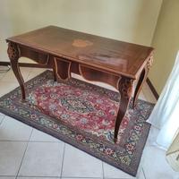 Tavolo scrittoio o diplomatica