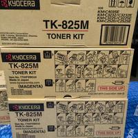 Toner TK-825M