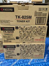 Toner TK-825M