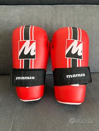 Guantoni Manus taekwondo-karate nuovi