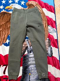 Pantalone Nike jogging taper leg small verde khaki