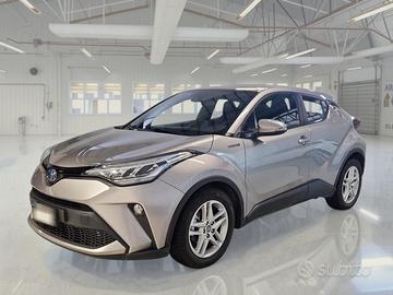 TOYOTA C-HR 1.8H 98CV E-CVT Business
