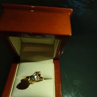 Anello oro con opale