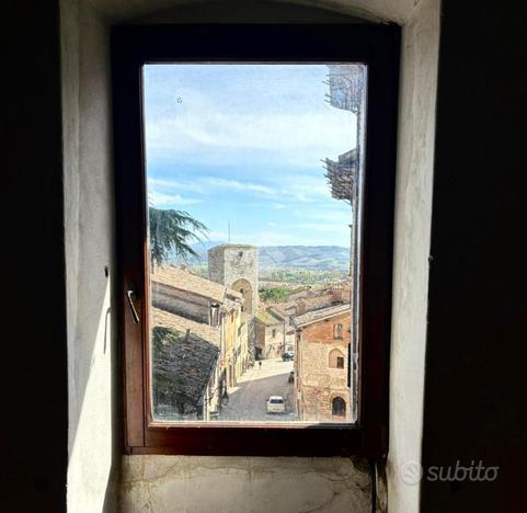 MULTILOCALE A GUBBIO