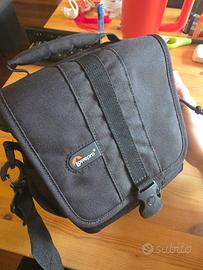 Borsa Lowepro Adventura 140