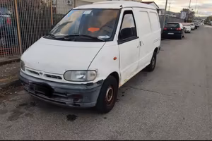 Furgone nissan vanette cargo 2.3